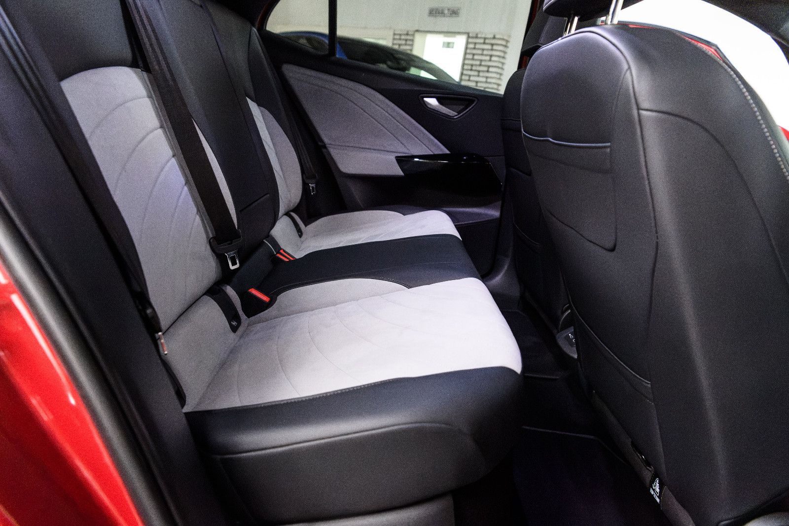 Fahrzeugabbildung Volkswagen ID.3 Pro 150 kW+AHK+LED+ACC+NAVI+SHZ+LHZ+62KwH.