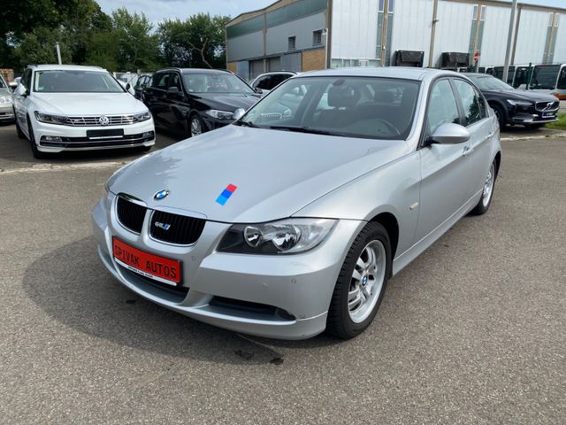 BMW 318 Baureihe 3 Lim. 318i PDC Klimaautomatik