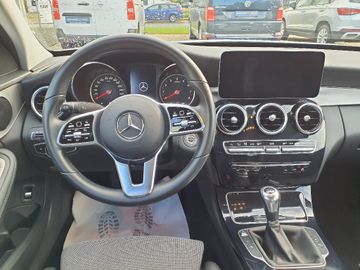 Bild 5 Mercedes-Benz C 180 Avantgarde - AHK,NAVI,SHZG,LED,T.OMAT