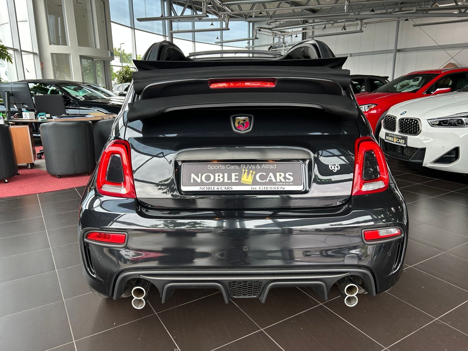 Fahrzeugabbildung Abarth 695 C KLIMA NAVI ALU 17 "  Nur  1450  km