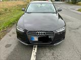 Audi A4 Avant B8 2.0Tdi Rentnerfarzeug 1.Hand - Audi A4 aus 2012: TDI