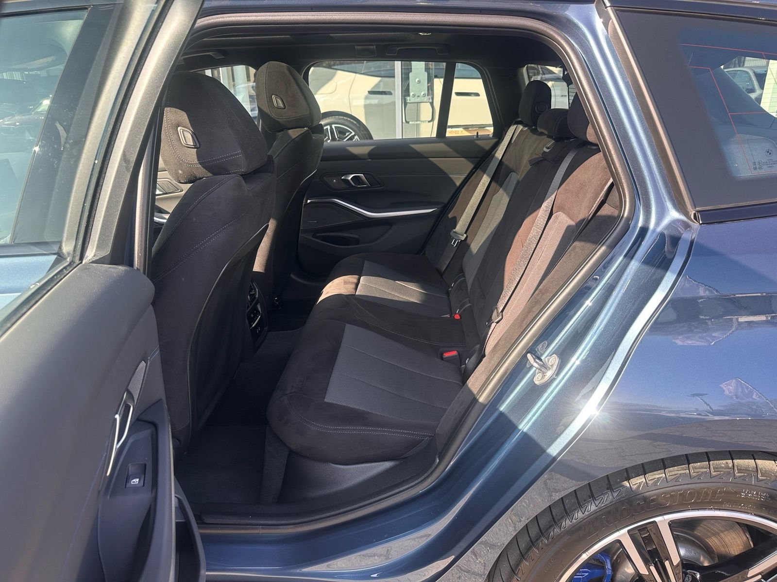 BMW 330 - Bild 15