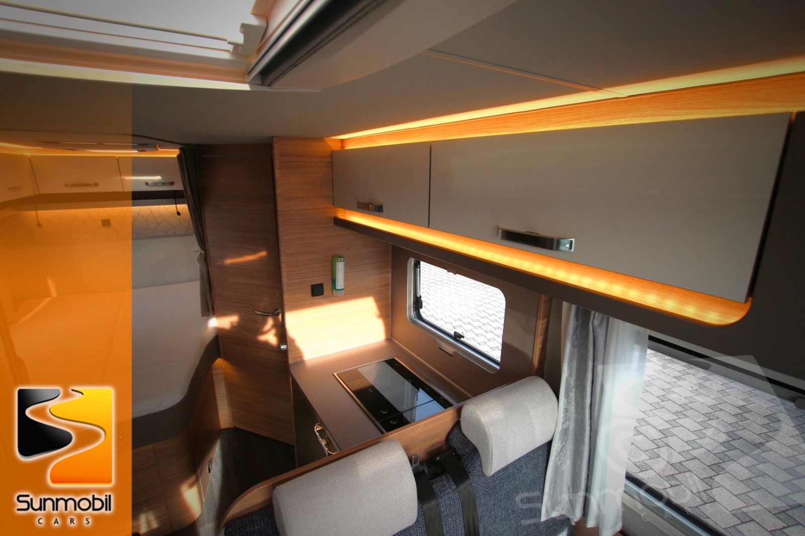 Fahrzeugabbildung Weinsberg CaraLoft 650 MF Ford Markise Lithium Akku