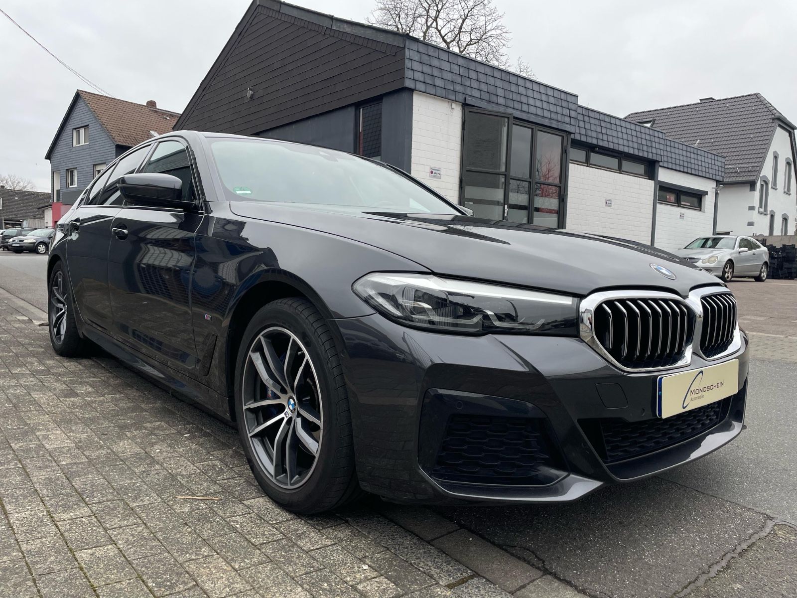 Fahrzeugabbildung BMW 530i Facelift |M Sport|Business|Cockpit+|Privacy