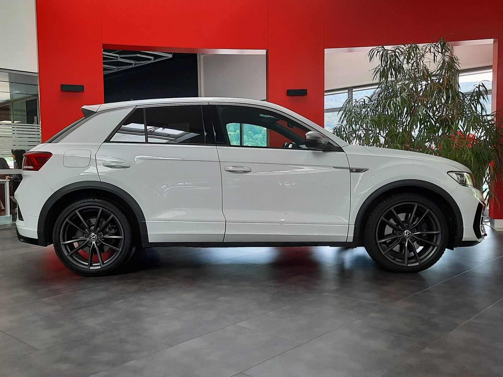 Fahrzeugabbildung Volkswagen T-Roc R 4Motion DSG *AHK*Cam*Navi*App-Con*Assist