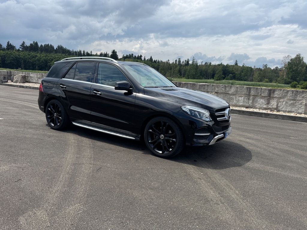 Image of Mercedes-Benz GLE 350