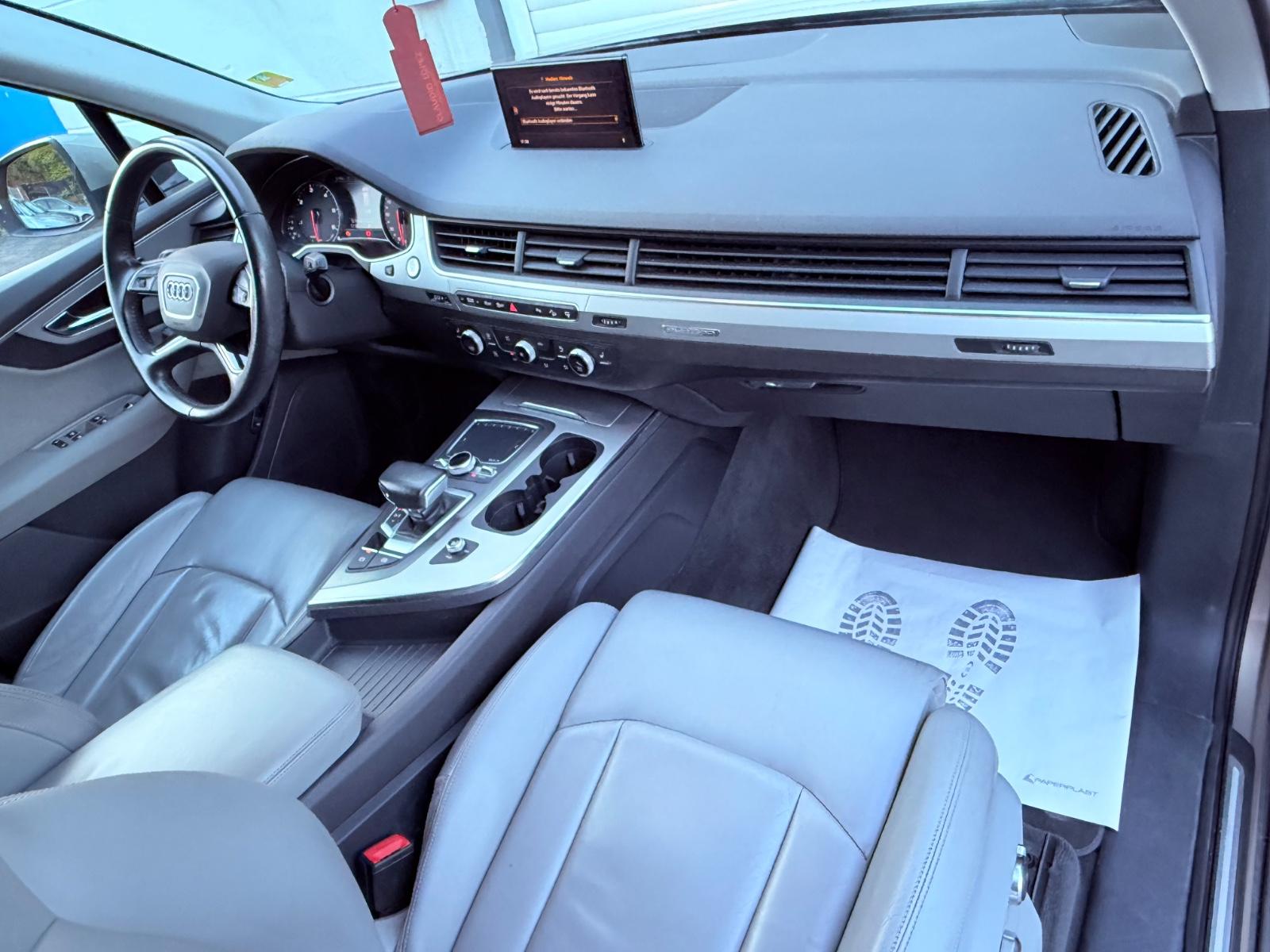 Audi Q7 3.0 TDI quattro, 7 Sitzer, NaVi,klima,top Zus