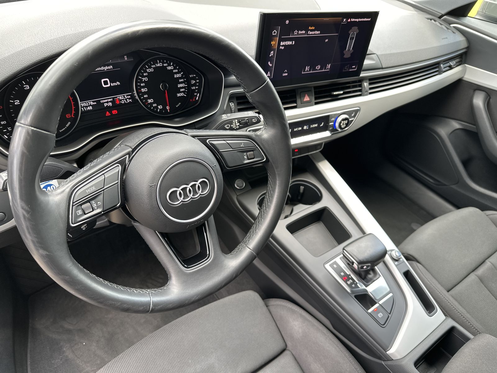 Fahrzeugabbildung Audi A4 Avant Avant 40 TDI S-Line Black LED+AHK+19ZO