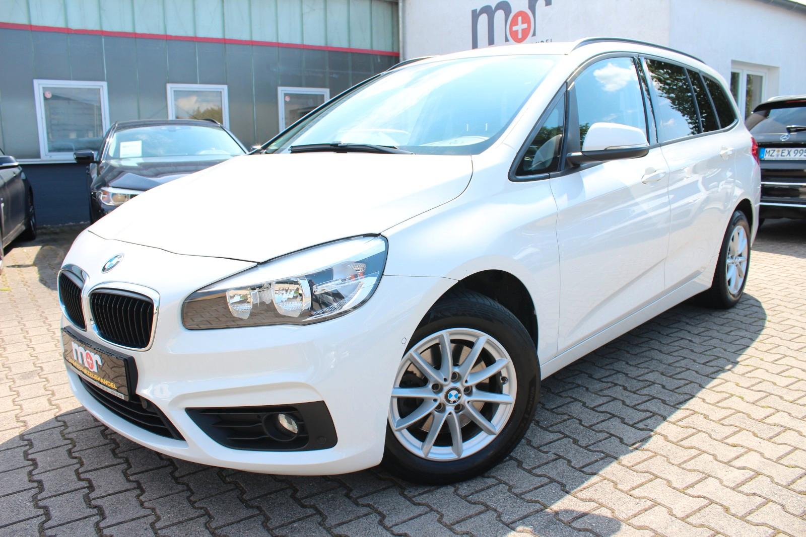 BMW 218i Advantage~7Sitzer~NAVI~SHZ~PDC