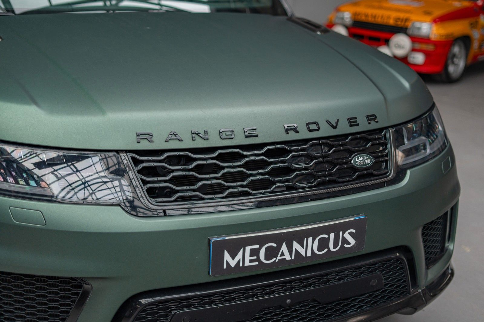 Land Rover Range Rover Sport P400e *Autobiography* imagem 3