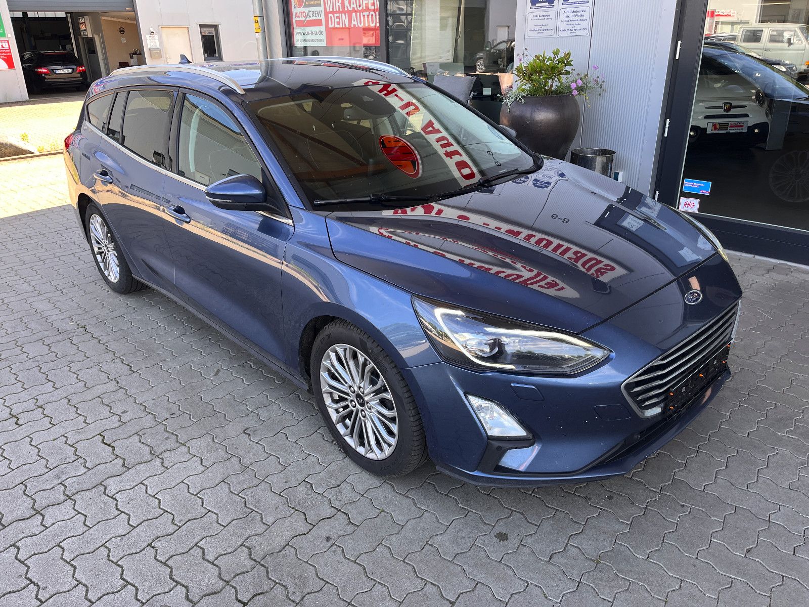 Fahrzeugabbildung Ford Focus Turnier Titanium