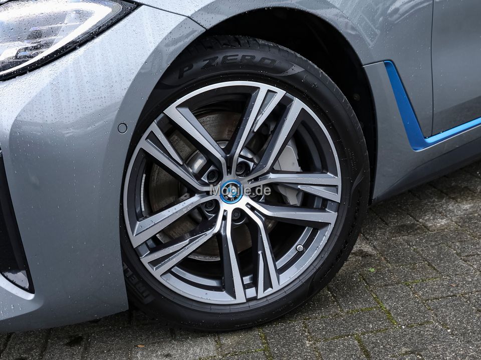 BMW i4 - Bild 8