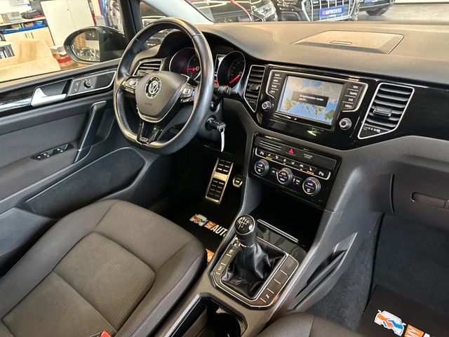 Volkswagen Golf *1-Hand*ACC*2-ZONEN*NAV*SitzHZ*
