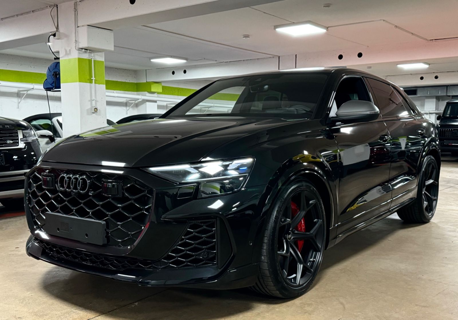 Fahrzeugabbildung Audi RSQ8 PERFORMANCE FACELIFT CARBON CERAMIC 25 FULL