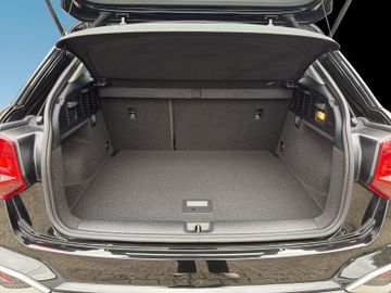 Audi Q2 35 TFSI Advanced KAMERALEDTEMPOMAT