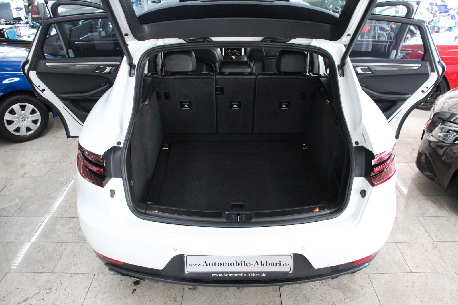 Porsche Macan Turbo *BOSE/Pano/Sitzbelüftung*
