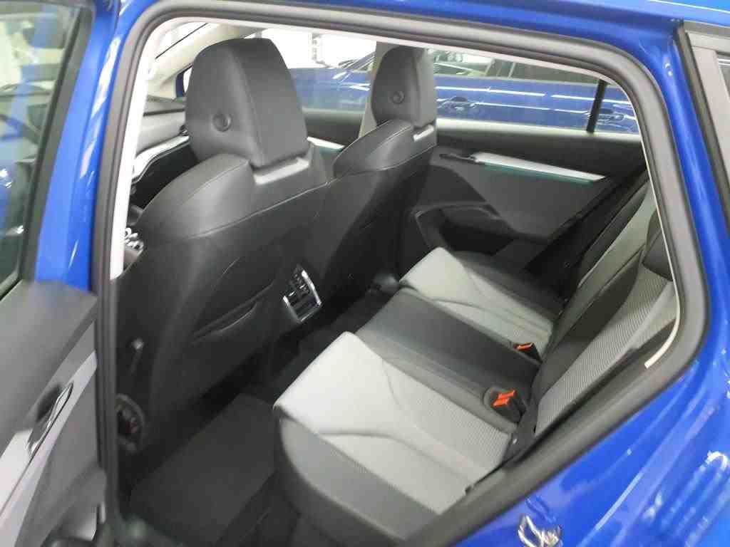 Skoda Enyaq - Bild 10