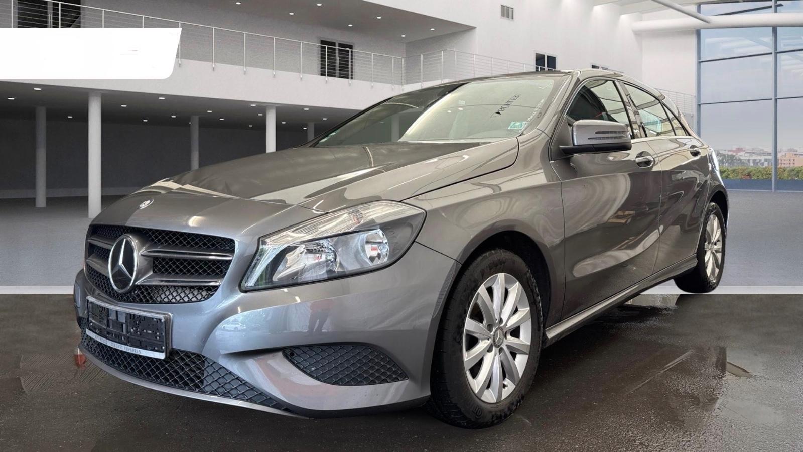 Mercedes-Benz A 180 BlueEfficiency /SHZ /Teilleder /Alufelgen