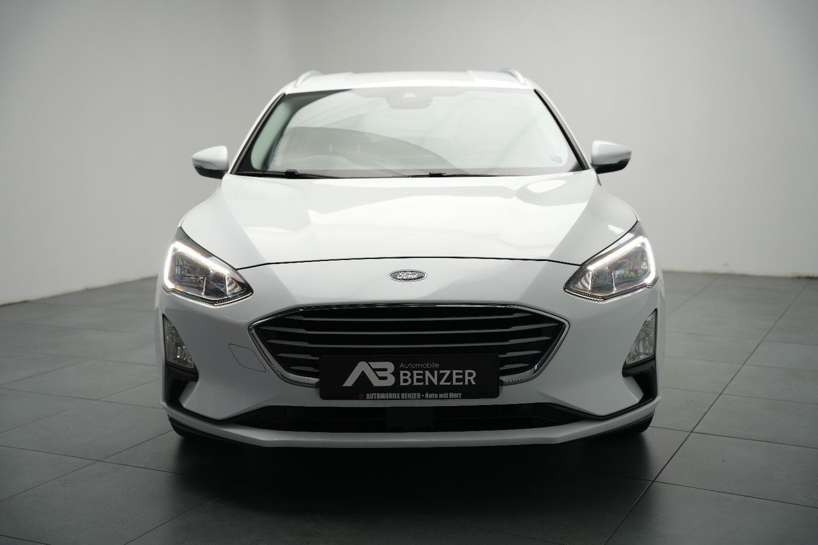 Fahrzeugabbildung Ford Focus Turnier Cool & Connect *Navi*SHZ*Klima*PDC