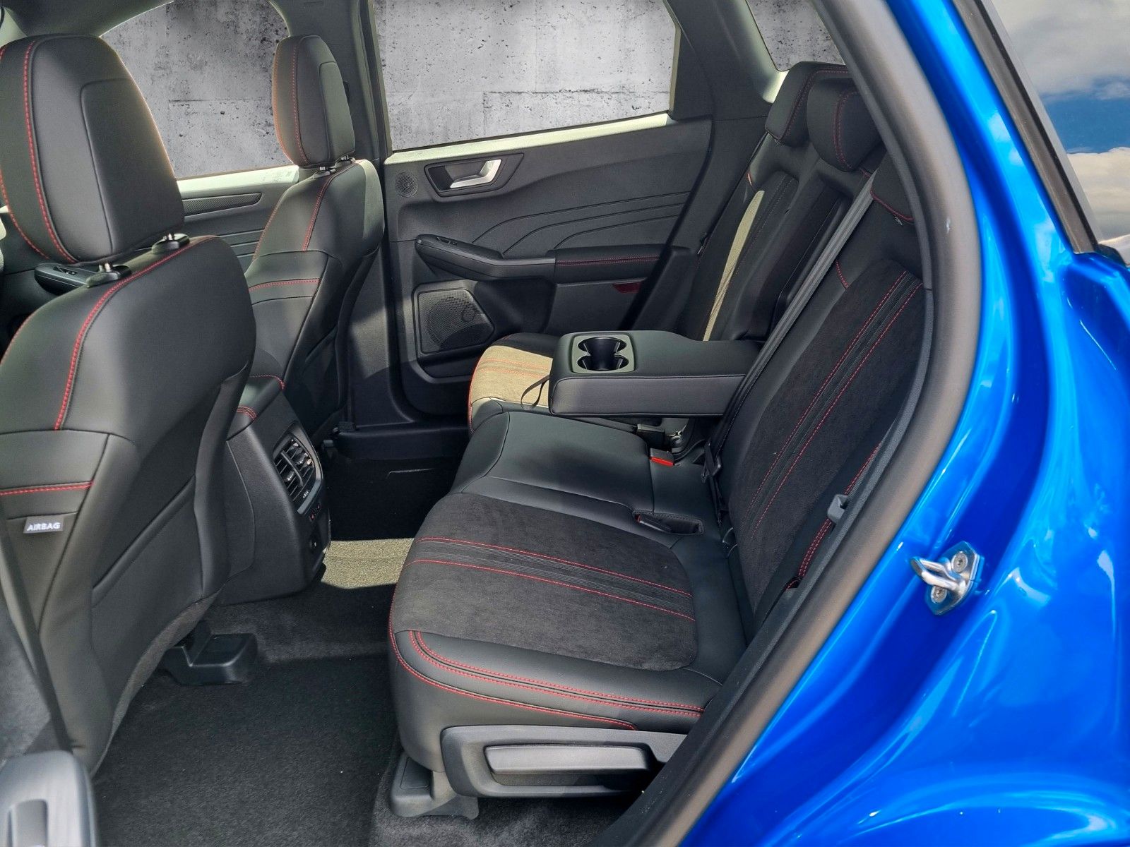 Fahrzeugabbildung Ford Kuga Hybrid ST-Line X