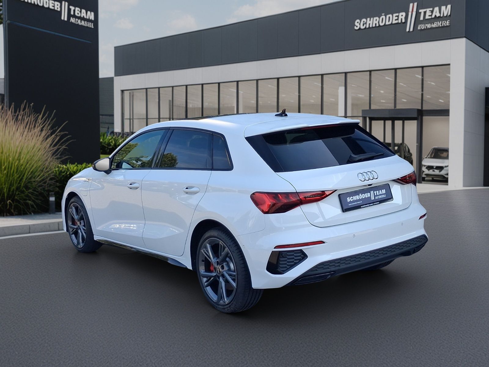 Audi A3 Sportback 45 TFSI e S line Pano LED RFK SHZ imagem 3