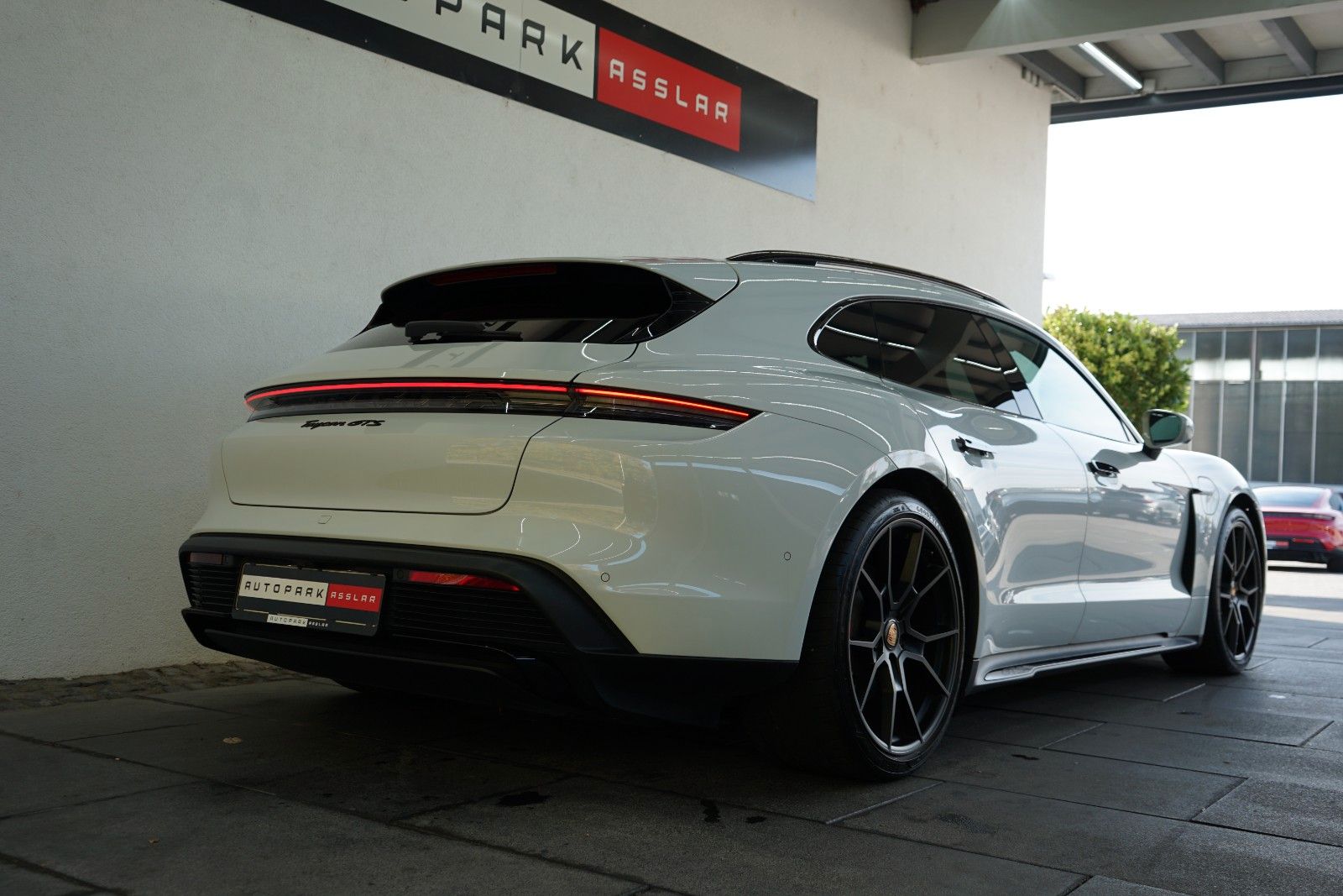 Porsche Taycan Sport Turismo GTS imagem 3