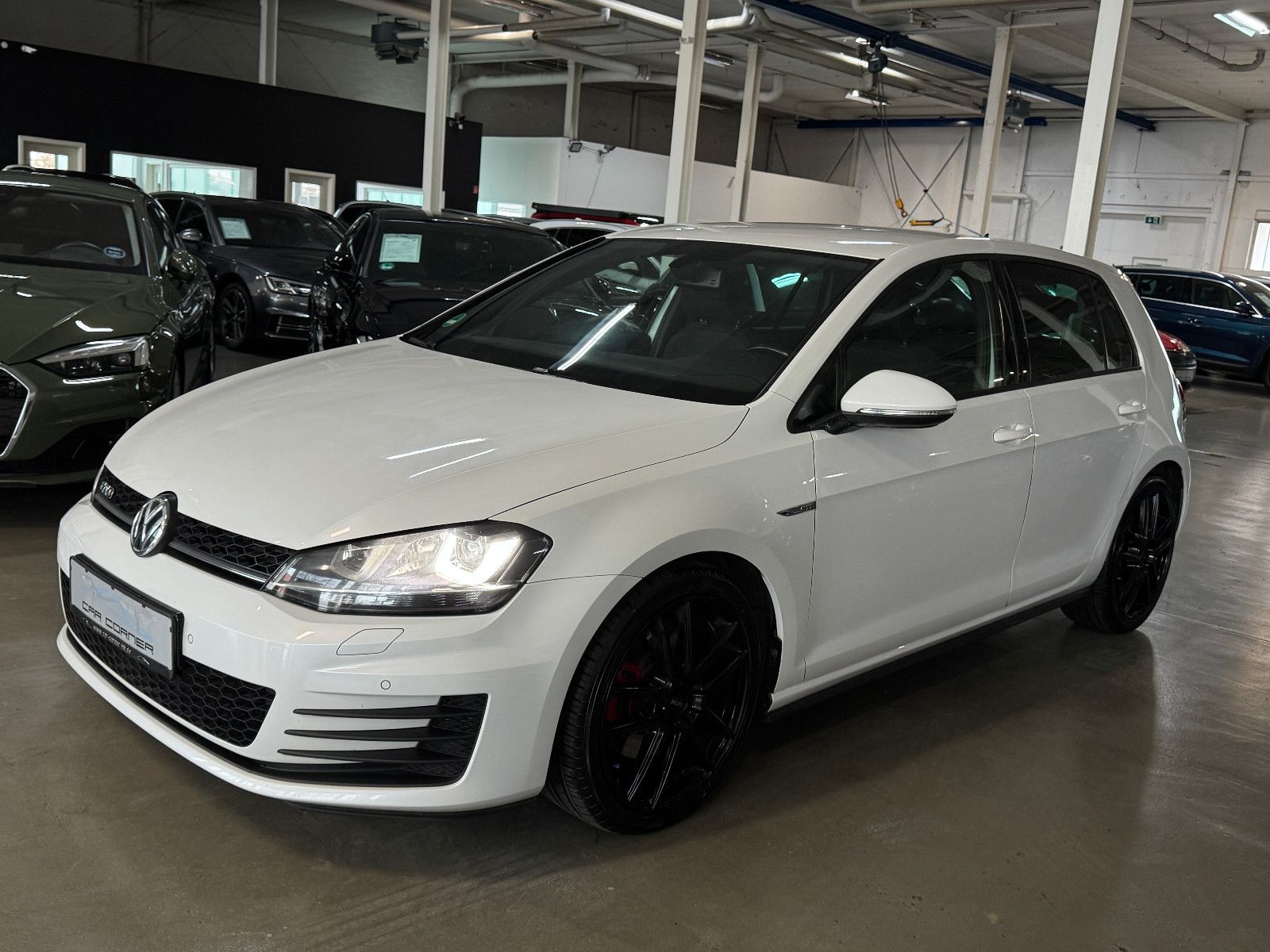 Fahrzeugabbildung Volkswagen Golf VII GTD DCC LED 1.HAND VW SCHECKHEFT EURO 6