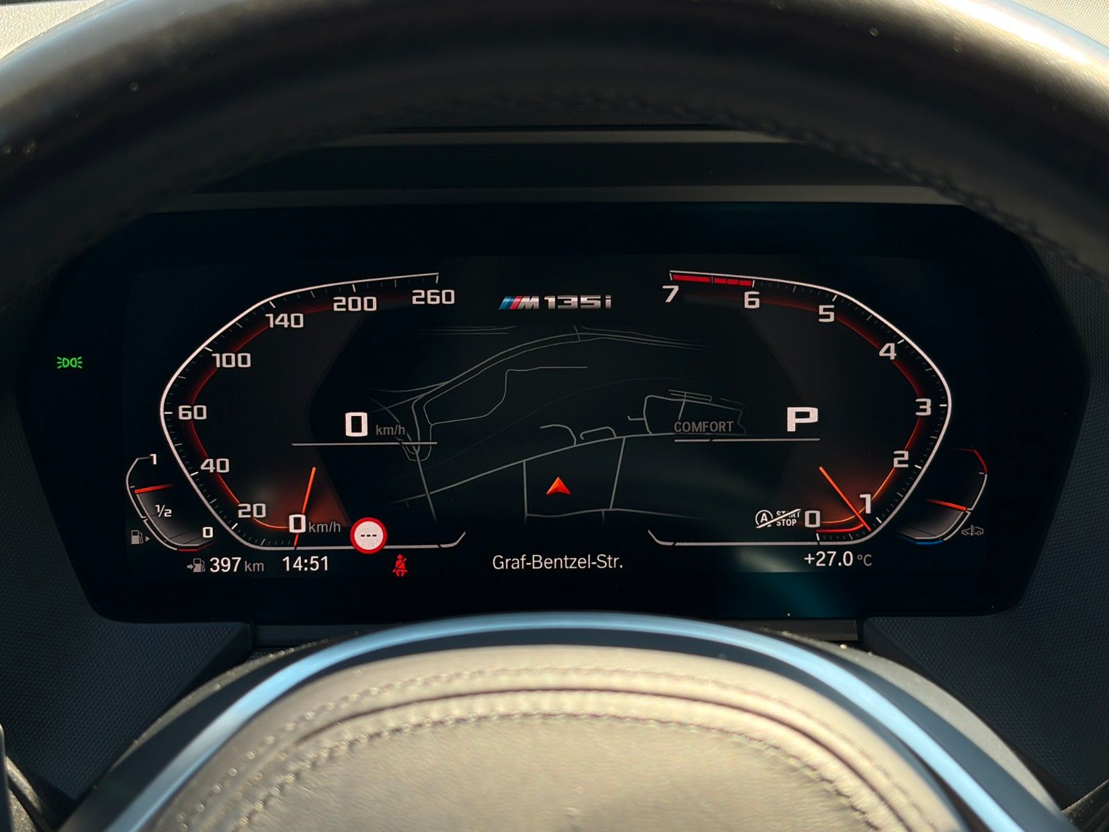 Fahrzeugabbildung BMW M135i xDrive Shadow Alcantara KZG CAM HiFi HuD