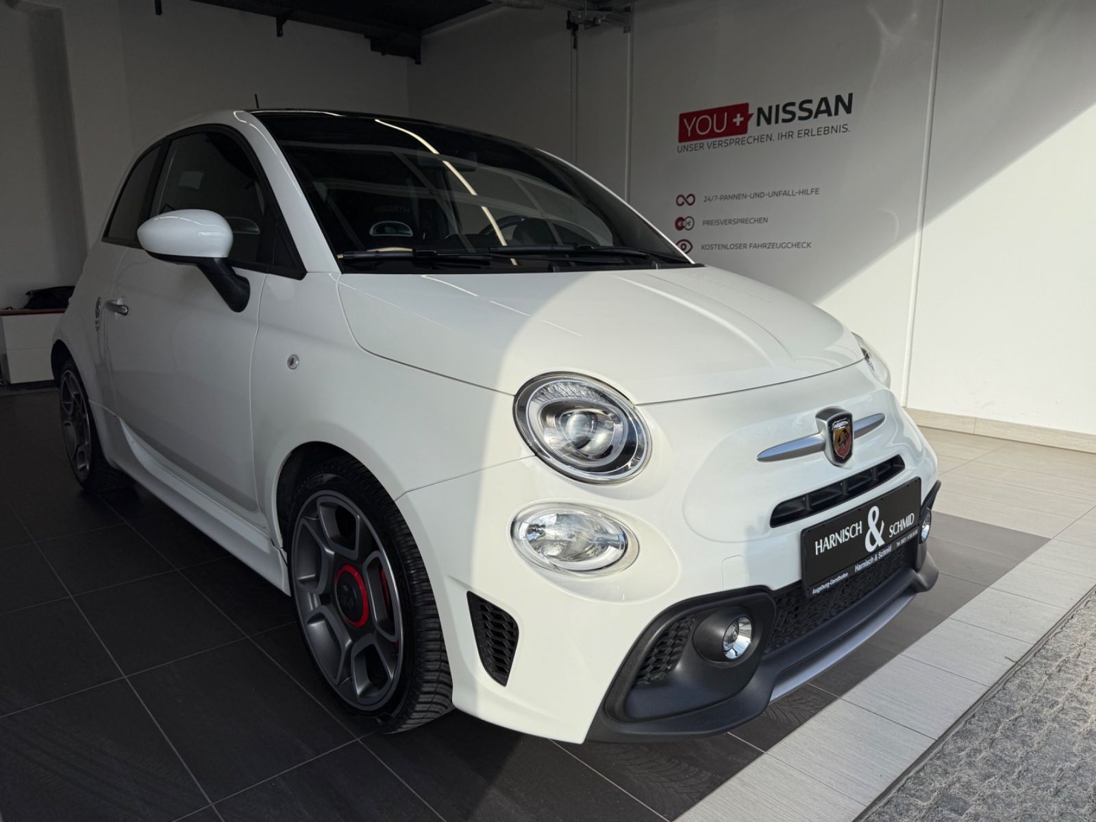 Fahrzeugabbildung Abarth 500 595 Basis, Sky Dome Pano,  Alu Sport,
