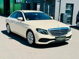 Mercedes-Benz E 200 d *TAXI*1.HAND*NAVI*LED*KAMERA*LEDER*PDC** - Mercedes-Benz: Taxi