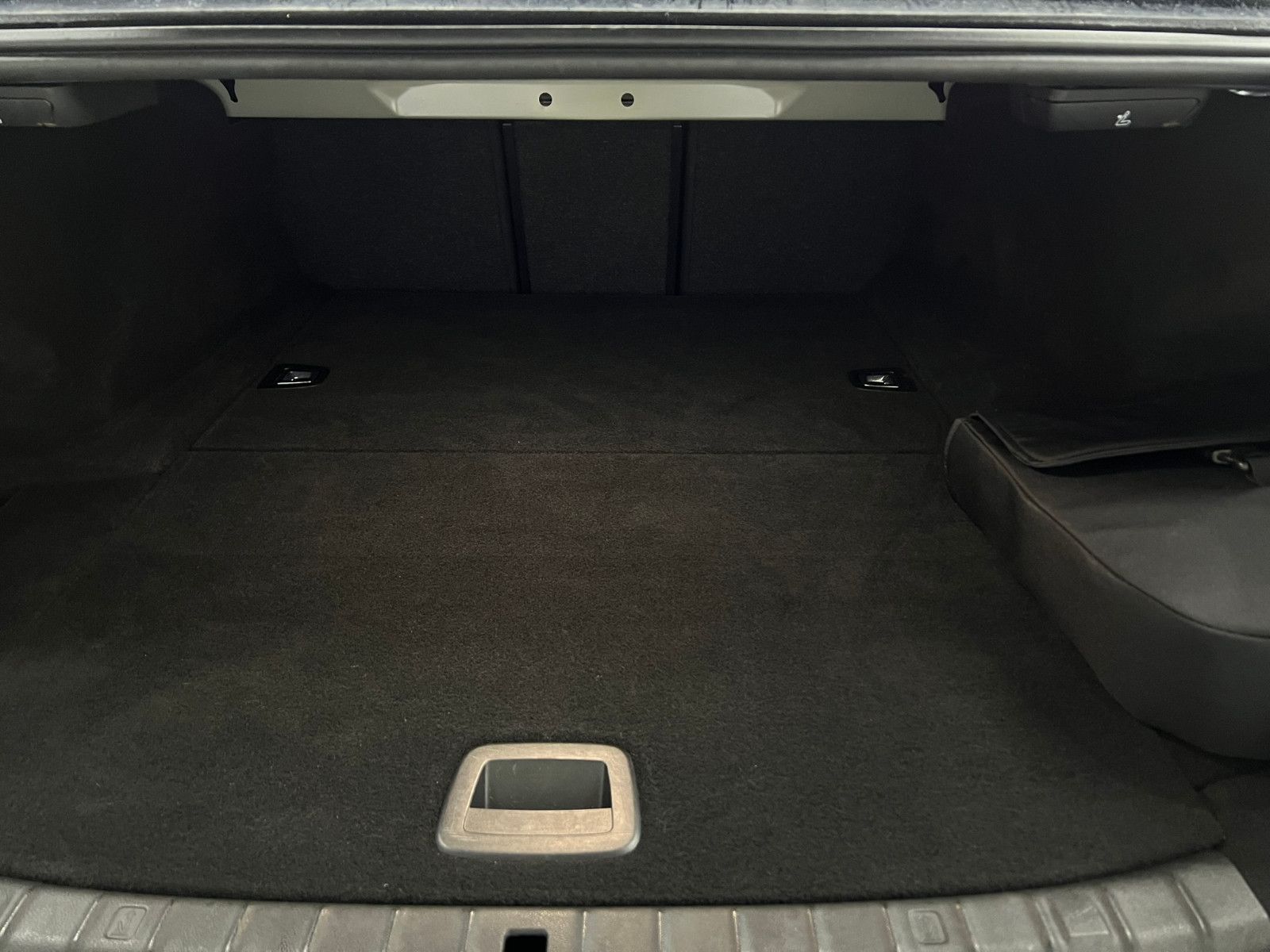 Fahrzeugabbildung BMW 530 e xDrive M SPORT/LASER/HuD/H&K/ACC/AMBI+