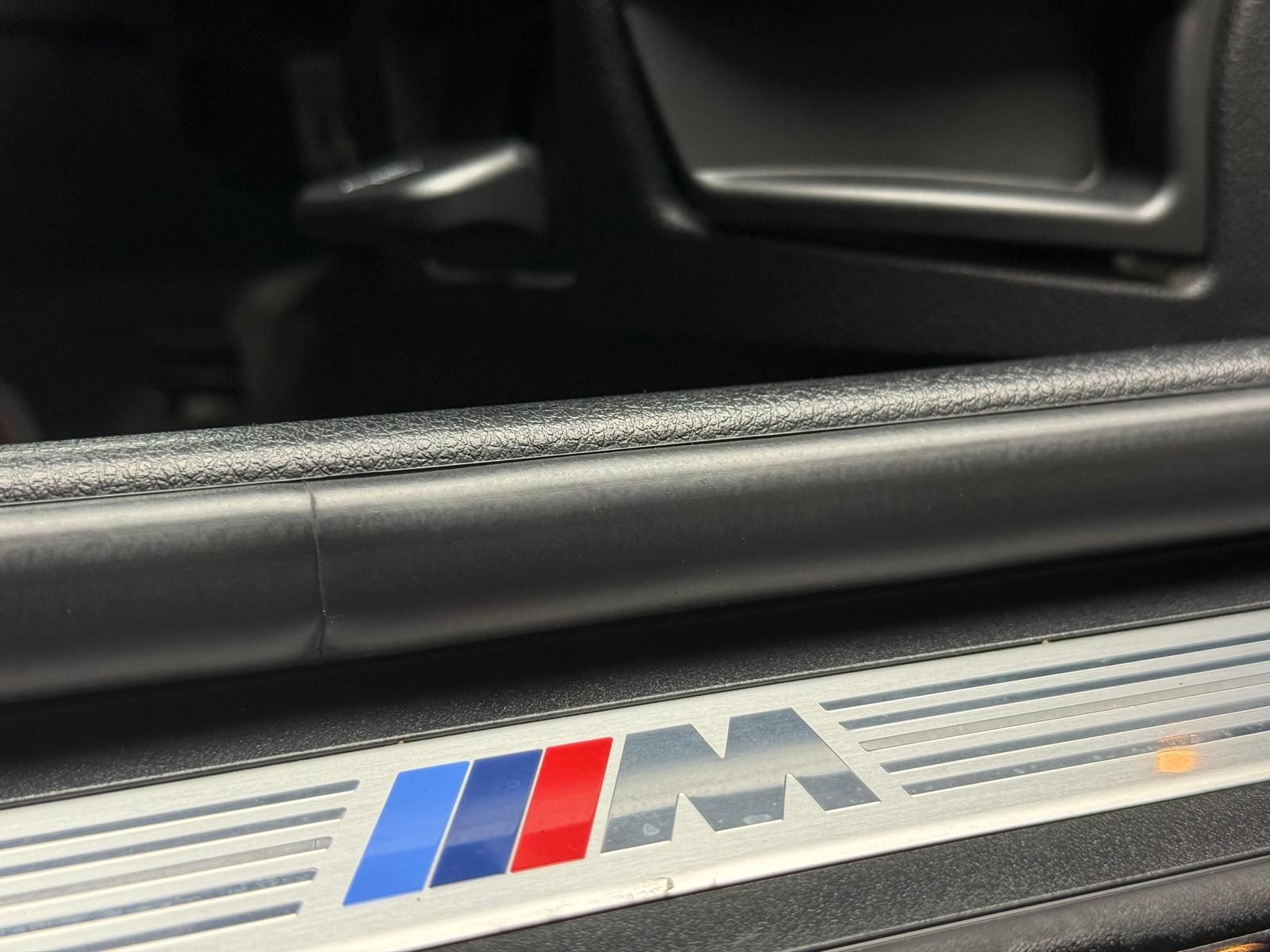 Fahrzeugabbildung BMW d M-PAKET/AUTOMATIK/SHADDOW/LED/AMBIENTE/PDC/NAV