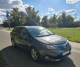 Toyota Avensis - Toyota Avensis in Halle