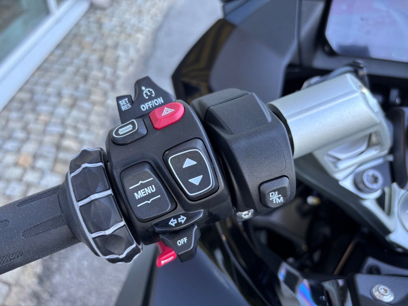 Fahrzeugabbildung BMW R 1300 RS Triple Black 4 Pakete ASA