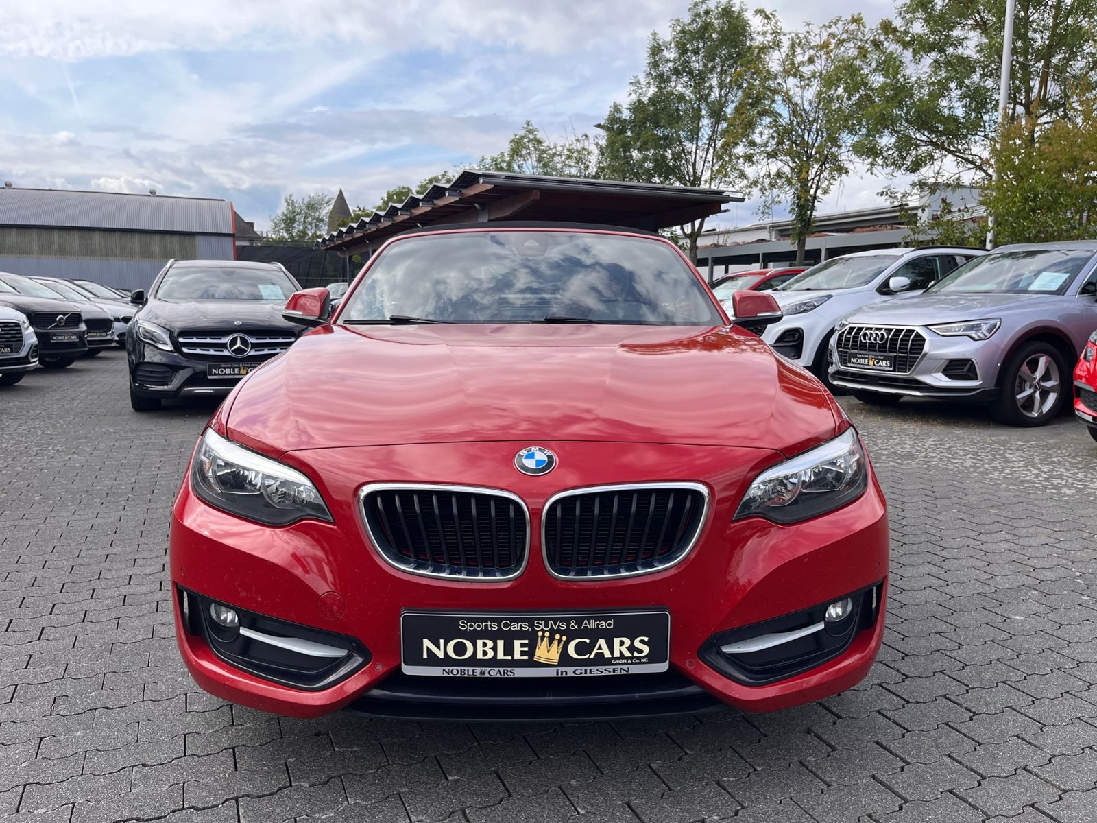 Fahrzeugabbildung BMW 220d Cabrio KLIMA NAVI ALU
