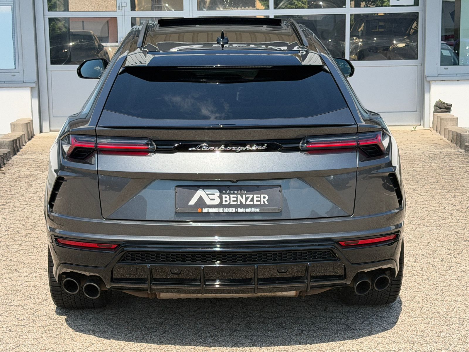 Fahrzeugabbildung Lamborghini Urus/PANO/23ZOLL/B&O-3D/360KAM/HEAD-UP