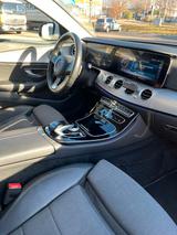 Mercedes-Benz E 200 (W213) | Benzin | Automatik  - Mercedes-Benz 200: 200e