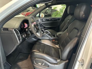 Porsche Cayenne - 11
