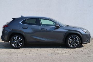 Lexus UX - 8
