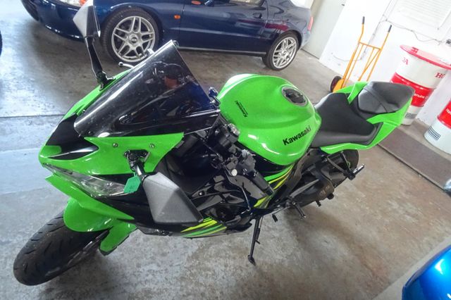 Kawasaki Ninja ZX-6R