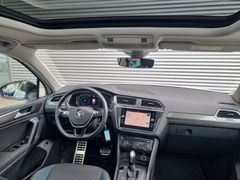 Fahrzeugabbildung Volkswagen Tiguan 2.0 TDI DSG 4M IQ.DRIVE AHK PANO ACC