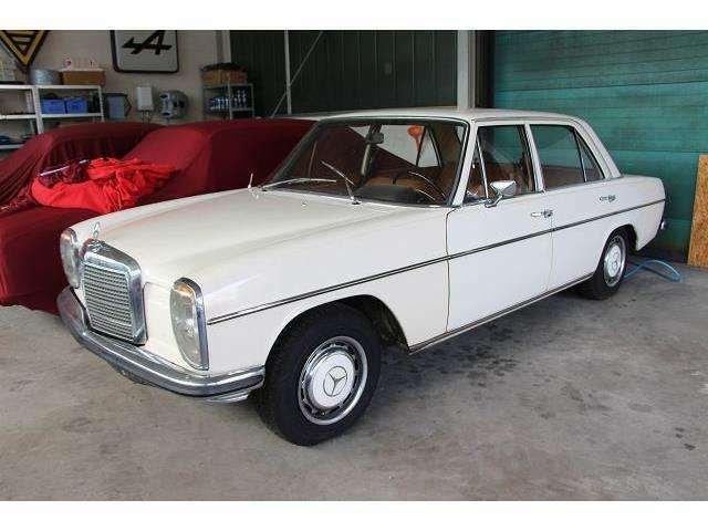 Mercedes-Benz 230 230/8