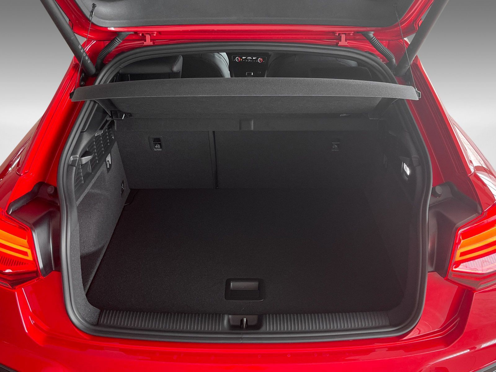 Audi SQ2 - Bild 16