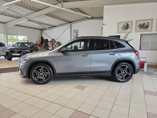 MERCEDES-BENZ GLA 200 — Foto 4