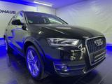 Audi Q3 1.4 TFSI KEY 2xPDC NAVI SZHZG PANO BiXENO 19° - Audi Q3 in Duisburg