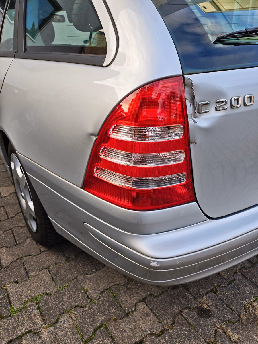 Mercedes-Benz C200 2005 — photo 10