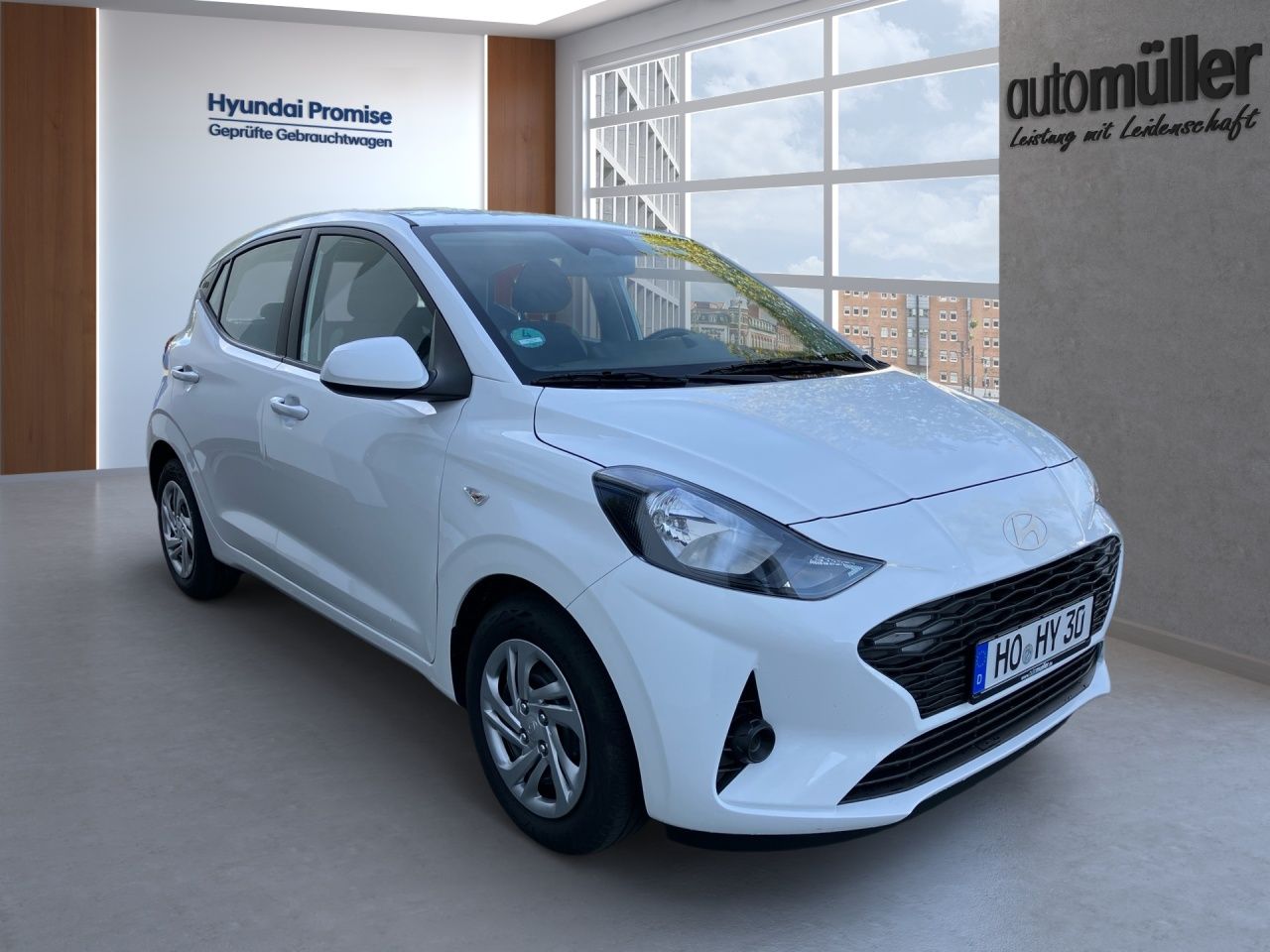 Fahrzeugabbildung Hyundai i10 SELECT Fernlichtass. Kam. Navi PDC SpurH