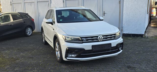 Volkswagen Tiguan 2.0 TDI R-Line/Navi/Pano/Virtual/LED/AHK/