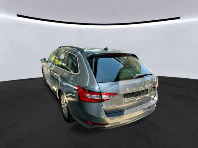 Skoda Superb Combi Ambition 1.5 TSI DSG Navi PDC Sitzh