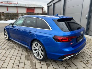 Audi RS4 - 3